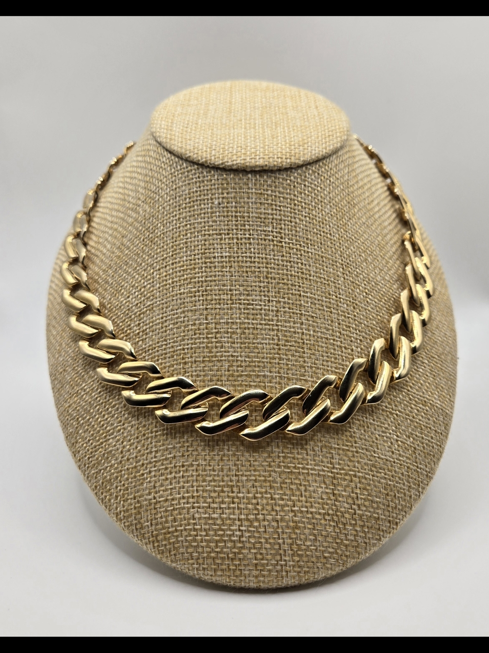 Vintage Gold Tone Chunky Curb Chain Necklace
